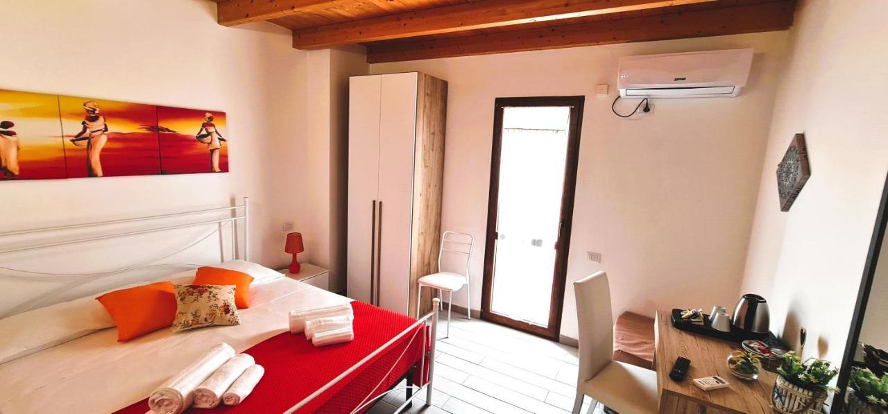 Kalispera Hotell Torre Lapillo Exteriör bild