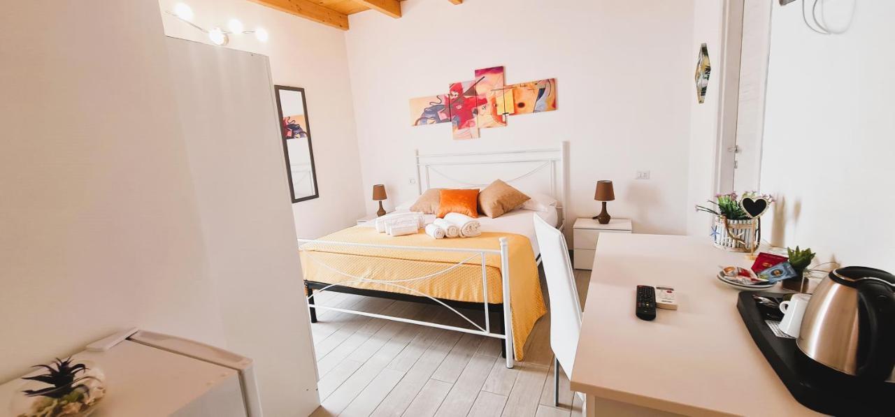 Kalispera Hotell Torre Lapillo Exteriör bild