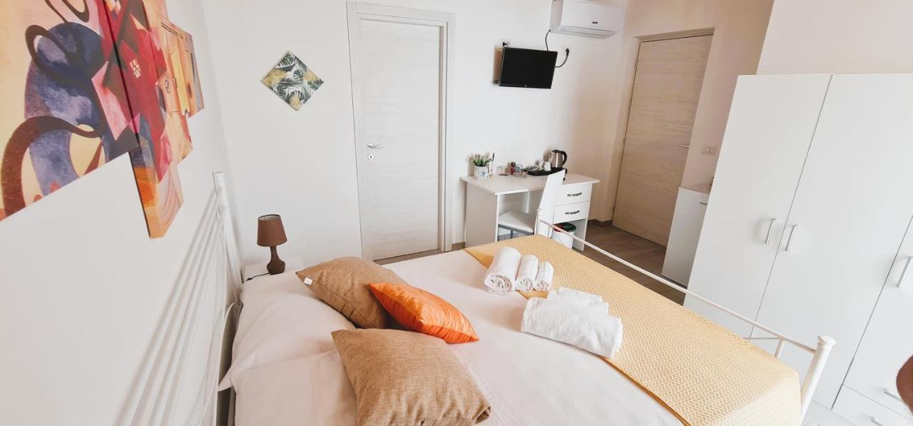 Kalispera Hotell Torre Lapillo Exteriör bild